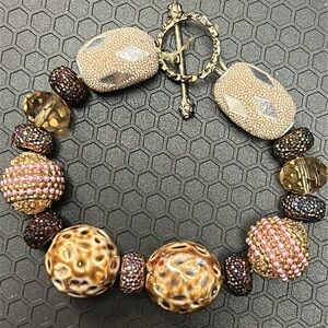 🦋 Beaded Bracelet size 6